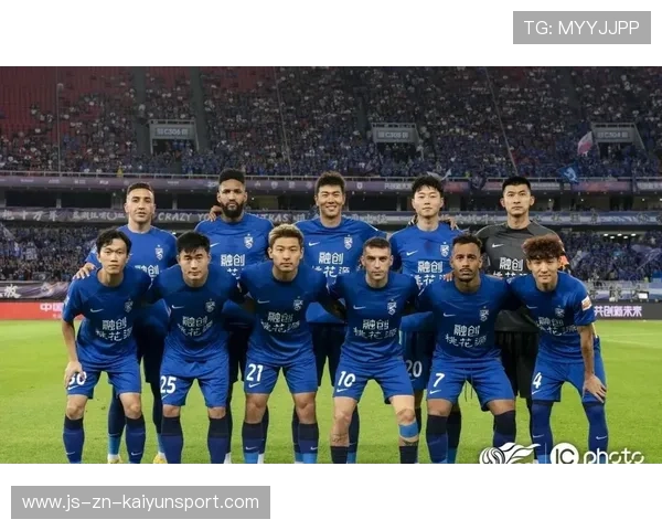 老将拼尽全力，带领球队稳步赢取胜利！，老将拼尽全力,带领球队稳步赢取胜利